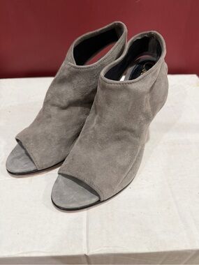 NEW Gray Suede Open-Toe Heel Ankle Bootie Fabric